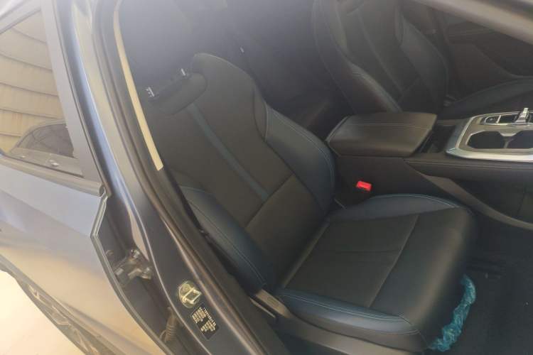 Used GAC Trumpchi GS3 2023 Shadow Speed 270T R-STYLE Edition Right Front Seat