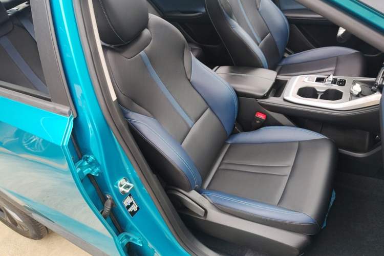 Used GAC Trumpchi GS3 2023 Shadow Speed 270T R-STYLE Edition Right Front Seat