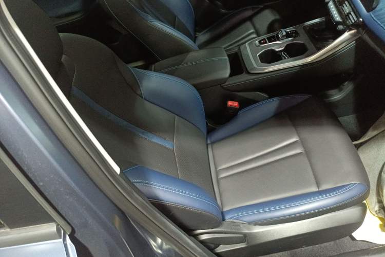 Used GAC Trumpchi GS3 2023 Shadow Speed 270T R-STYLE Edition Right Front Seat