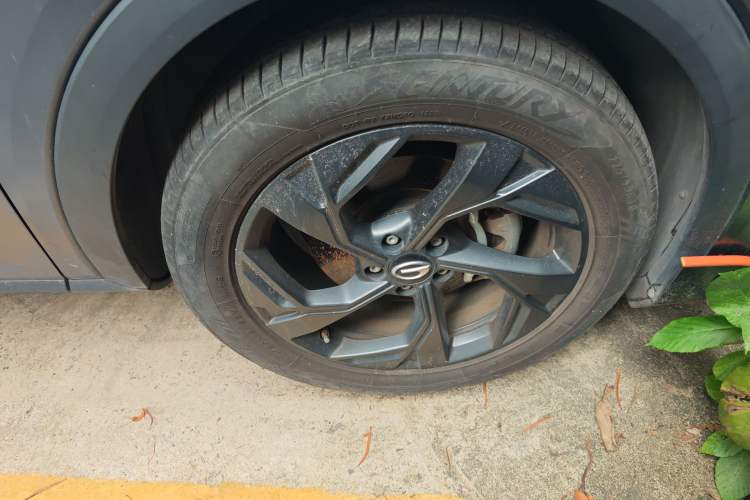 Used GAC Trumpchi GS3 2023 Shadow Speed 270T R-STYLE Edition Right Front Wheel Hub