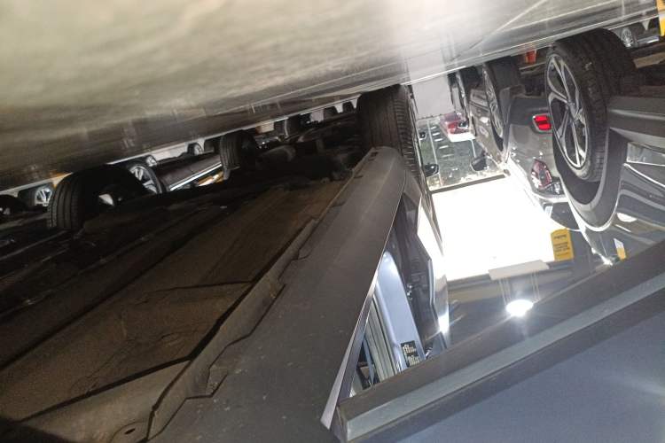 Used GAC Trumpchi GS3 2023 Shadow Speed 270T R-STYLE Edition Right Side Sill