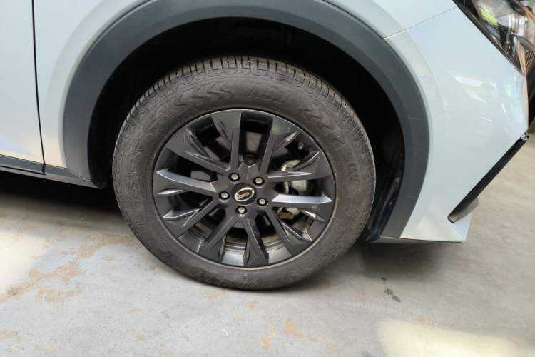 Used GAC Trumpchi GS3 2023 Yingsu 270T Jingqu Edition Right Front Wheel Hub
