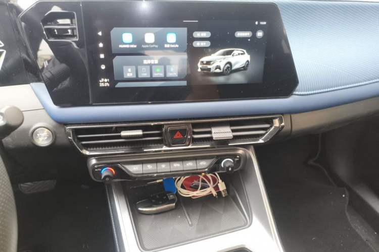 Used GAC Trumpchi GS3 2023 Shadow Speed 270T Enjoyment Edition Audio And AC Panel
