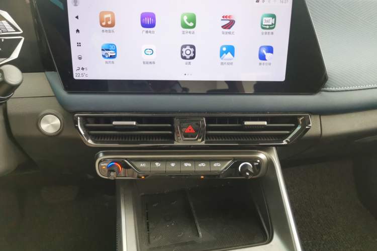 Used GAC Trumpchi GS3 2023 Shadow Speed 270T Enjoyment Edition Audio And AC Panel