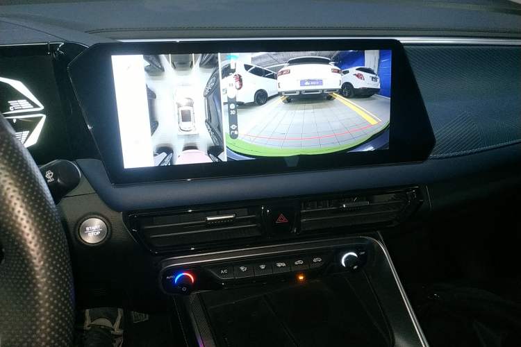 Used GAC Trumpchi GS3 2023 Shadow Speed 270T Dynamic Intelligence Edition Audio And AC Panel