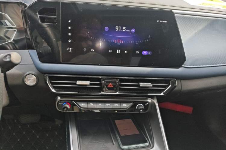 Used GAC Trumpchi GS3 2023 Shadow Speed 270T Enjoyment Edition Audio And AC Panel
