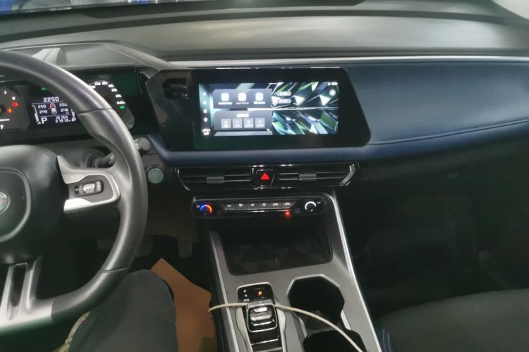 Used GAC Trumpchi GS3 2023 Yingsu 270T Jingqu Edition Center Console