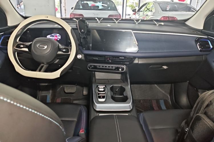 Used GAC Trumpchi GS3 2023 Shadow Speed 270T Enjoyment Edition Center Console