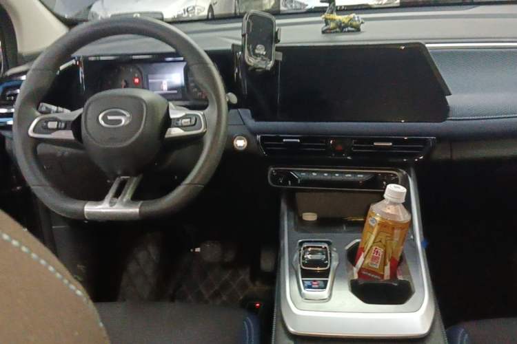 Used GAC Trumpchi GS3 2023 Yingsu 270T Jingqu Edition Center Console