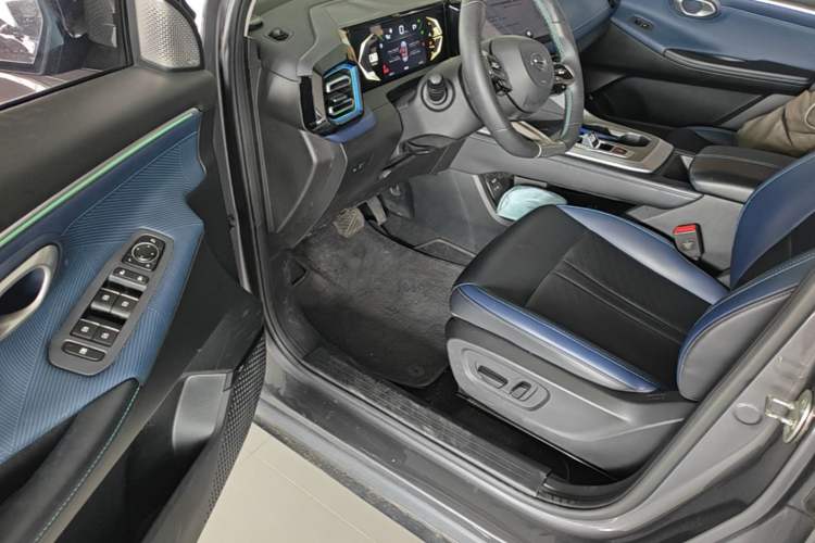 Used GAC Trumpchi GS3 2023 Shadow Speed 270T Dynamic Intelligence Edition Driver Seat