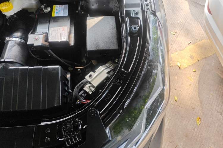 Used GAC Trumpchi GS3 2023 Shadow Speed 270T Enjoyment Edition Engine Bay Left