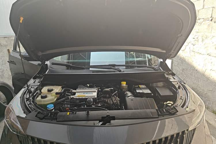 Used GAC Trumpchi GS3 2023 Shadow Speed 270T Dynamic Intelligence Edition Engine Bay