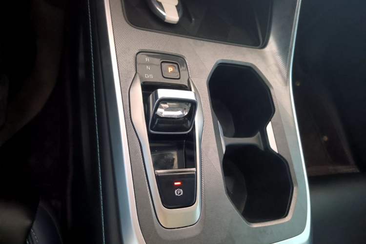 Used GAC Trumpchi GS3 2023 Shadow Speed 270T Enjoyment Edition Gear Lever