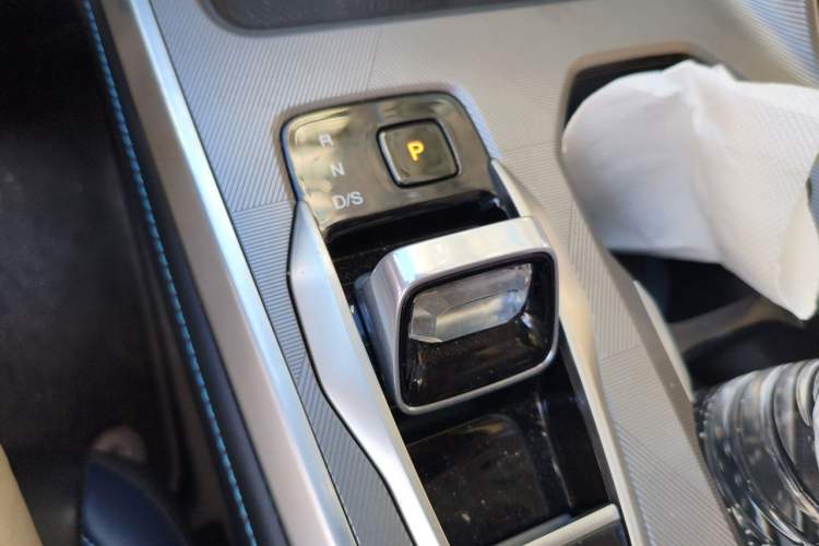 Used GAC Trumpchi GS3 2023 Shadow Speed 270T Enjoyment Edition Gear Lever