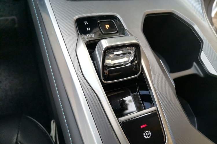 Used GAC Trumpchi GS3 2023 Shadow Speed 270T Enjoyment Edition Gear Lever