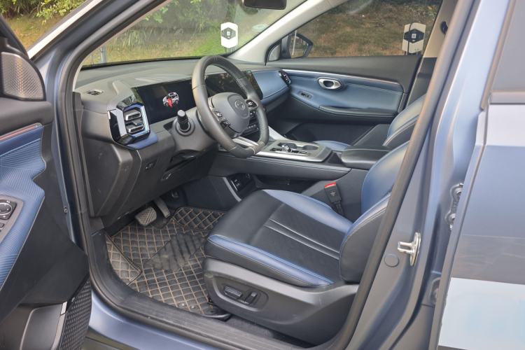 Used GAC Trumpchi GS3 2023 Shadow Speed 270T R-STYLE Edition Interior 2