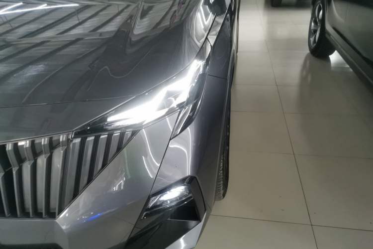 Used GAC Trumpchi GS3 2023 Yingsu 270T Jingqu Edition Left Front Headlight