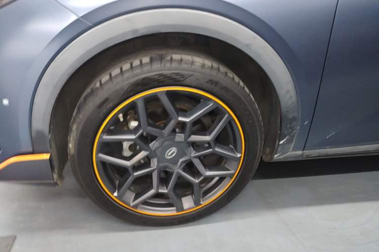 Used GAC Trumpchi GS3 2023 Shadow Speed 270T R-STYLE Edition Left Front Wheel Hub