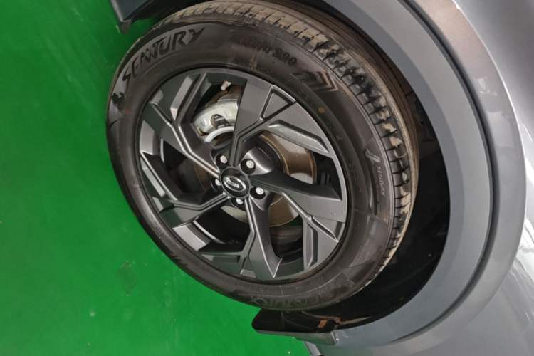 Used GAC Trumpchi GS3 2023 Shadow Speed 270T Enjoyment Edition Left Front Wheel Hub