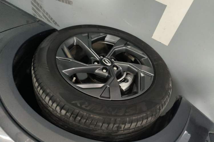 Used GAC Trumpchi GS3 2023 Shadow Speed 270T Enjoyment Edition Left Front Wheel Hub