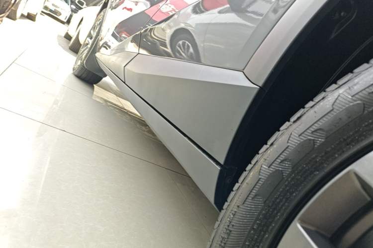 Used GAC Trumpchi GS3 2023 Yingsu 270T Jingqu Edition Left Side Sill