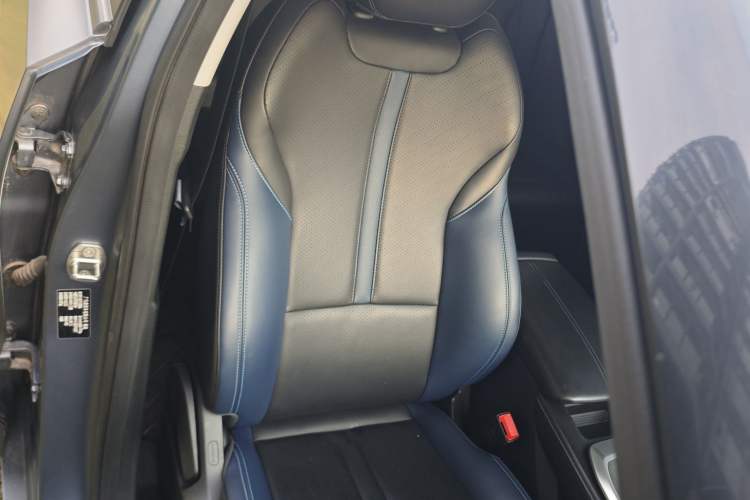 Used GAC Trumpchi GS3 2023 Shadow Speed 270T R-STYLE Edition Right Front Seat