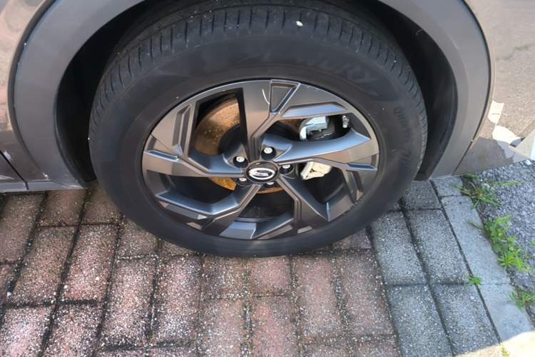 Used GAC Trumpchi GS3 2023 Shadow Speed 270T Enjoyment Edition Right Front Wheel Hub