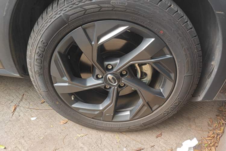 Used GAC Trumpchi GS3 2023 Shadow Speed 270T Enjoyment Edition Right Front Wheel Hub