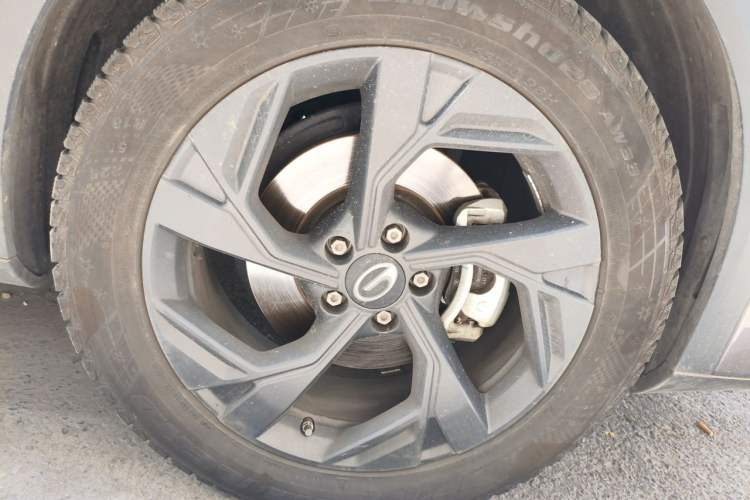 Used GAC Trumpchi GS3 2023 Shadow Speed 270T Enjoyment Edition Right Front Wheel Hub