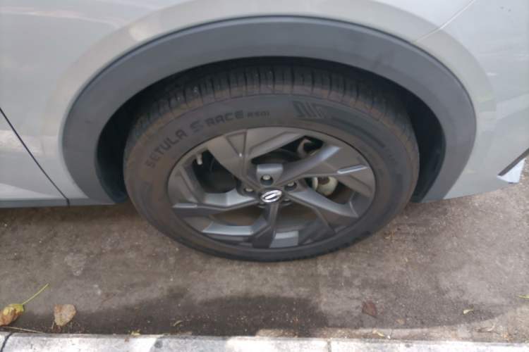 Used GAC Trumpchi GS3 2023 Shadow Speed 270T Enjoyment Edition Right Front Wheel Hub