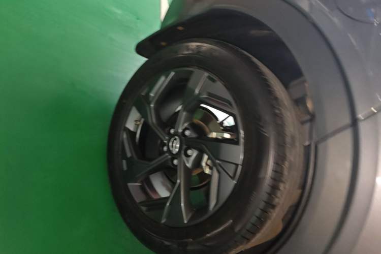 Used GAC Trumpchi GS3 2023 Shadow Speed 270T Enjoyment Edition Right Rear Wheel Hub