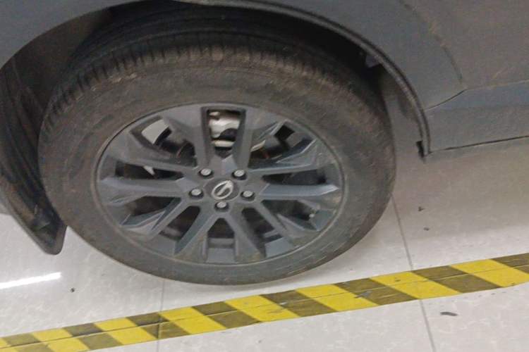 Used GAC Trumpchi GS3 2023 Yingsu 270T Jingqu Edition Right Rear Wheel Hub