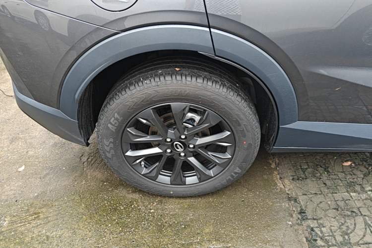 Used GAC Trumpchi GS3 2023 Yingsu 270T Jingqu Edition Right Rear Wheel Hub
