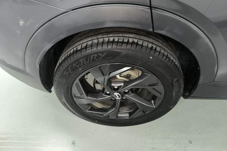 Used GAC Trumpchi GS3 2023 Shadow Speed 270T Dynamic Intelligence Edition Right Rear Wheel Hub