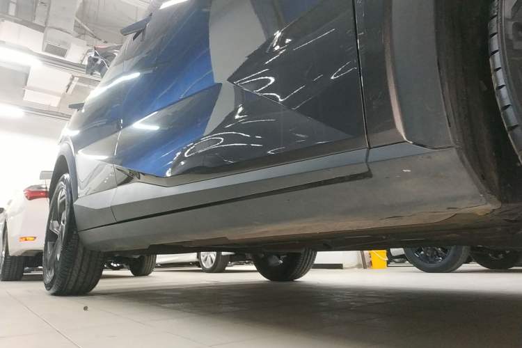 Used GAC Trumpchi GS3 2023 Shadow Speed 270T Dynamic Intelligence Edition Right Side Sill