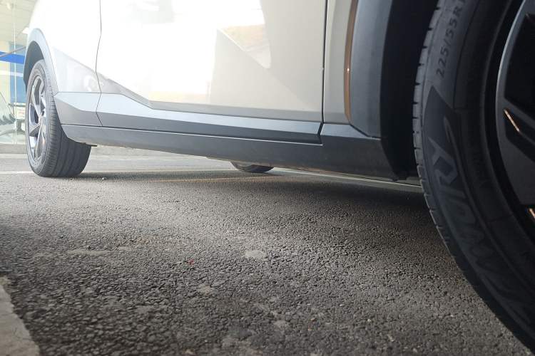 Used GAC Trumpchi GS3 2023 Shadow Speed 270T Enjoyment Edition Right Side Sill