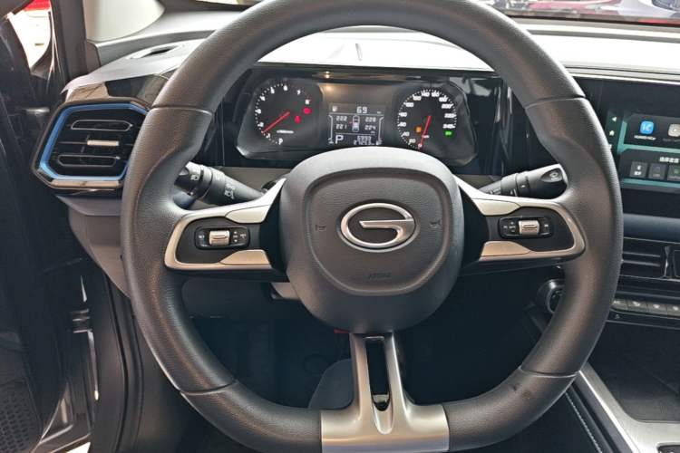 Used GAC Trumpchi GS3 2023 Yingsu 270T Jingqu Edition Steering Wheel