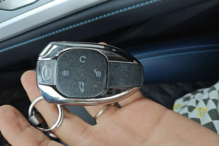 Used GAC Trumpchi GS3 2023 Yingsu 270T Jingqu Edition Vehicle Key