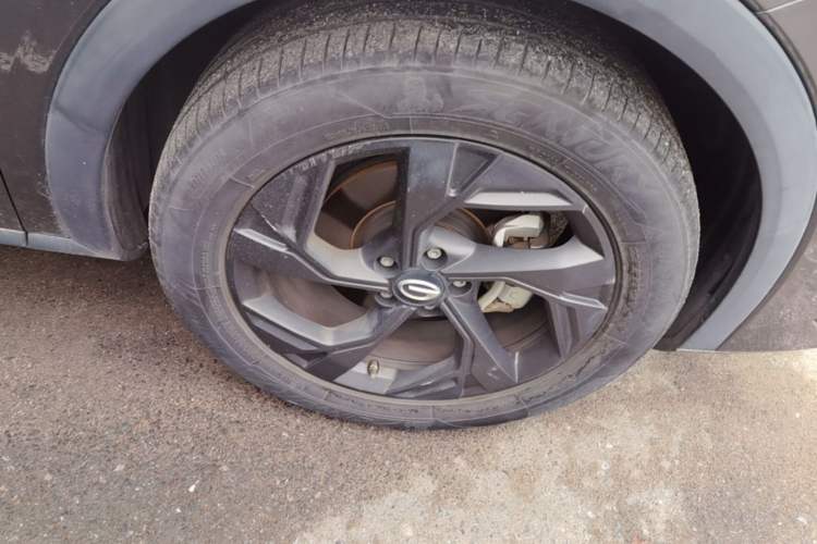 Used GAC Trumpchi GS3 2023 Shadow Speed 270T Dynamic Intelligence Edition Right Front Wheel Hub