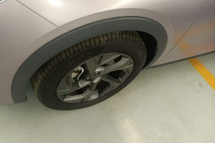 Used GAC Trumpchi GS3 2023 Shadow Speed 270T Enjoyment Edition Left Front Wheel Hub