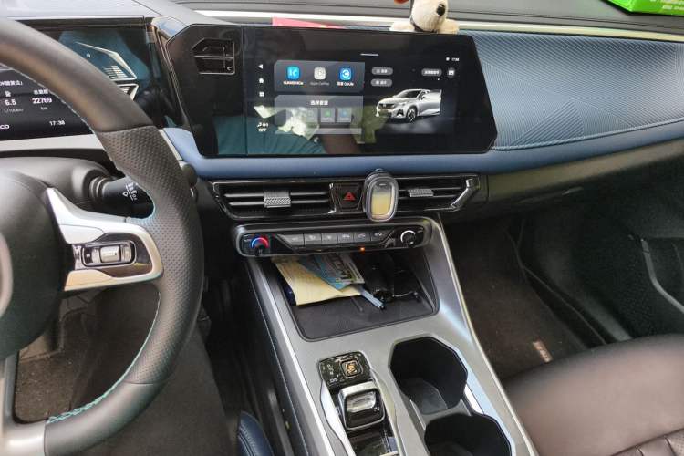 Used GAC Trumpchi GS3 2023 Shadow Speed 270T Enjoyment Edition Audio And AC Panel
