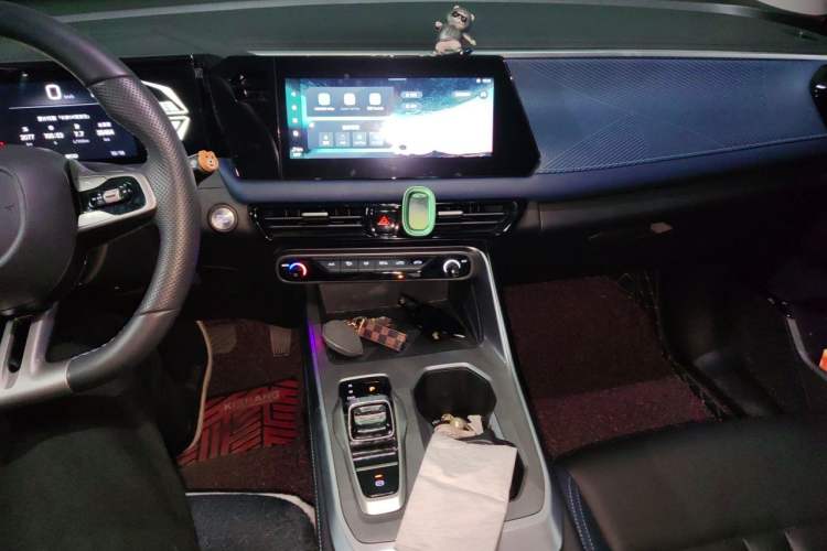 Used GAC Trumpchi GS3 2023 Shadow Speed 270T Enjoyment Edition Audio And AC Panel