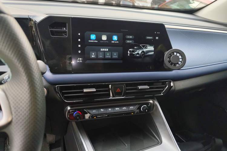 Used GAC Trumpchi GS3 2023 Shadow Speed 270T Enjoyment Edition Audio And AC Panel