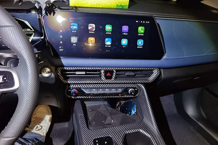 Used GAC Trumpchi GS3 2023 Shadow Speed 270T Dynamic Intelligence Edition Audio And AC Panel