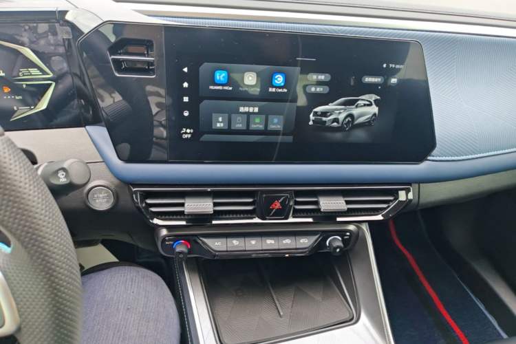 Used GAC Trumpchi GS3 2023 Shadow Speed 270T Enjoyment Edition Audio And AC Panel