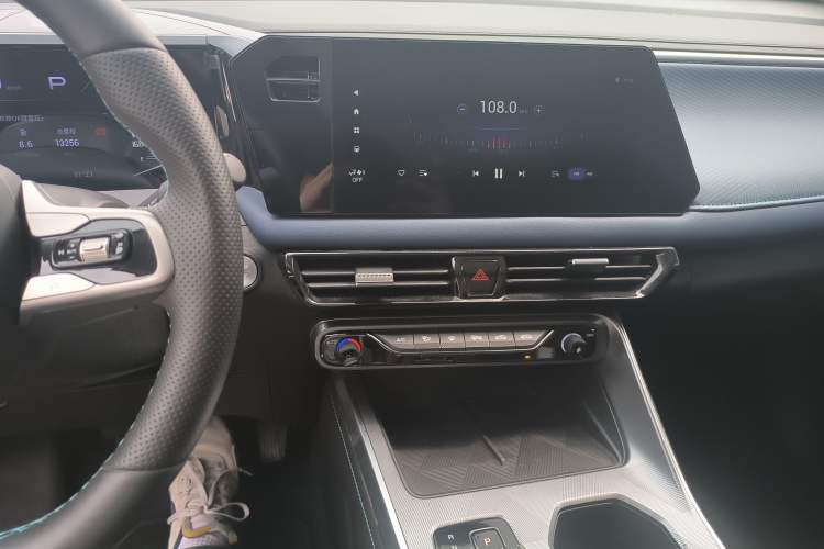 Used GAC Trumpchi GS3 2023 Shadow Speed 270T Enjoyment Edition Audio And AC Panel