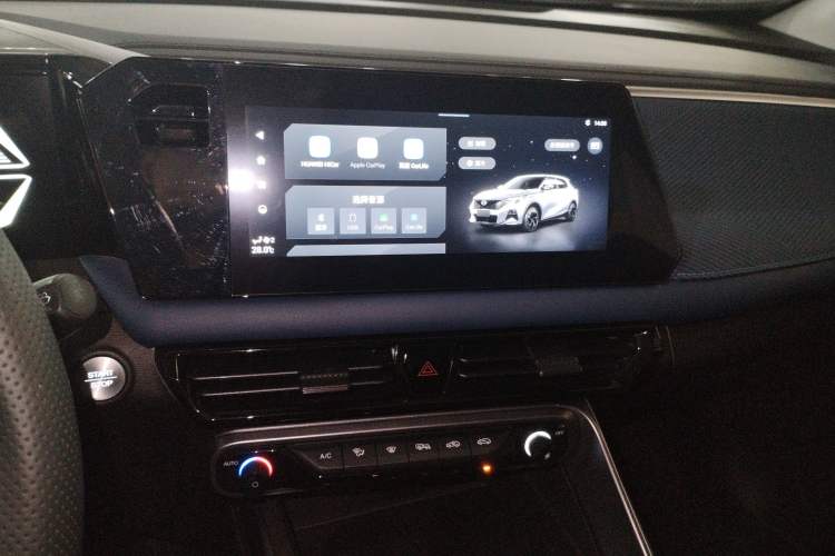 Used GAC Trumpchi GS3 2023 Shadow Speed 270T Enjoyment Edition Audio And AC Panel