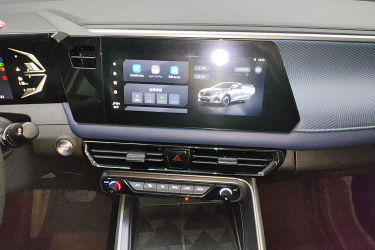 Used GAC Trumpchi GS3 2023 Shadow Speed 270T Enjoyment Edition Audio And AC Panel