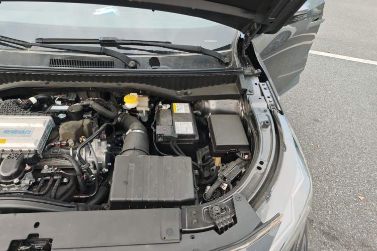 Used GAC Trumpchi GS3 2023 Shadow Speed 270T Dynamic Intelligence Edition Engine Bay Left