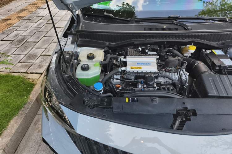 Used GAC Trumpchi GS3 2023 Shadow Speed 270T Enjoyment Edition Engine Bay Right